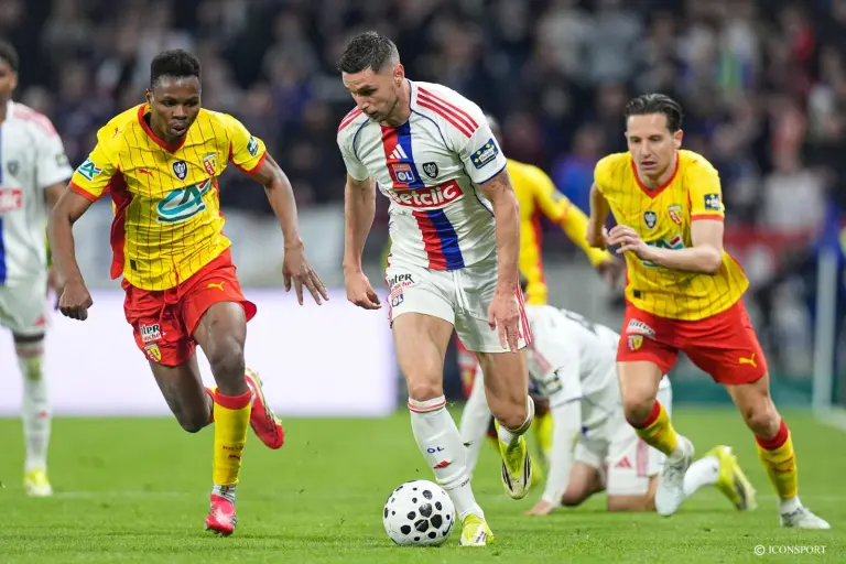 Coupe de France (quart de finale) : le RC Lens élimine l'Olympique Lyonnais et file en demi-finales