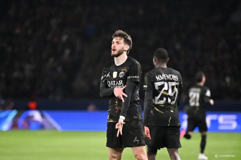 Ligue des Champions (8e aller) : la réaction de Kvaratskhelia (PSG) après PSG-Chelsea