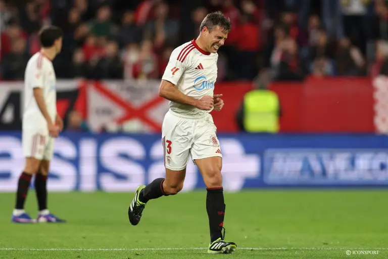 Séville FC : Azpilicueta et Maupay de retour face au Barça