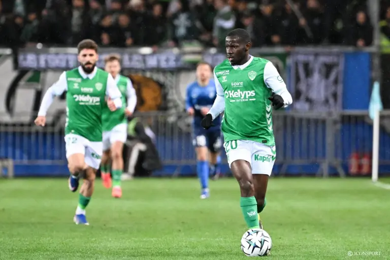 Ligue 2 (J28) : l’ASSE bat Annecy et devient seul deuxième