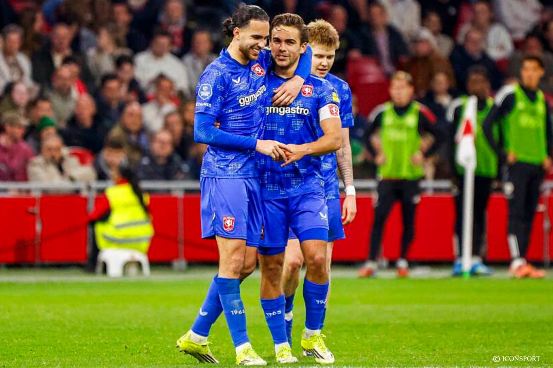 Twente : Ramiz Zerrouki buteur contre l’Ajax Amsterdam