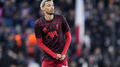 Liverpool : Hugo Ekitike, la poisse