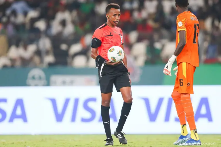 Ligue des Champions CAF – Finale (Retour) : Omar Abdulkadir Artan, un arbitre connu par FAR Rabat et Mamelodi Sundowns