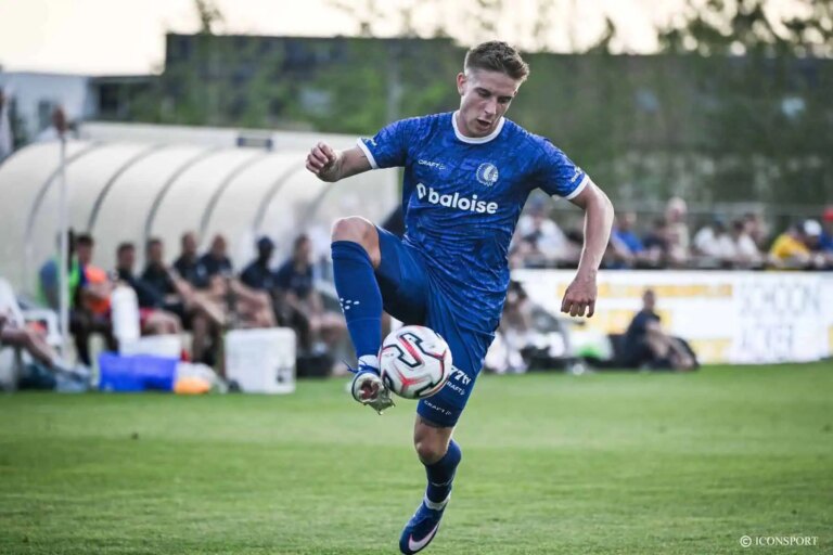 Michał Skoras signe à Lens