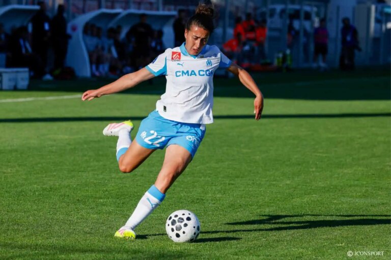 Seconde Ligue : Roxane Couasnon quitte l'OM pour l'ASSE et veut remettre le club dans l'élite
